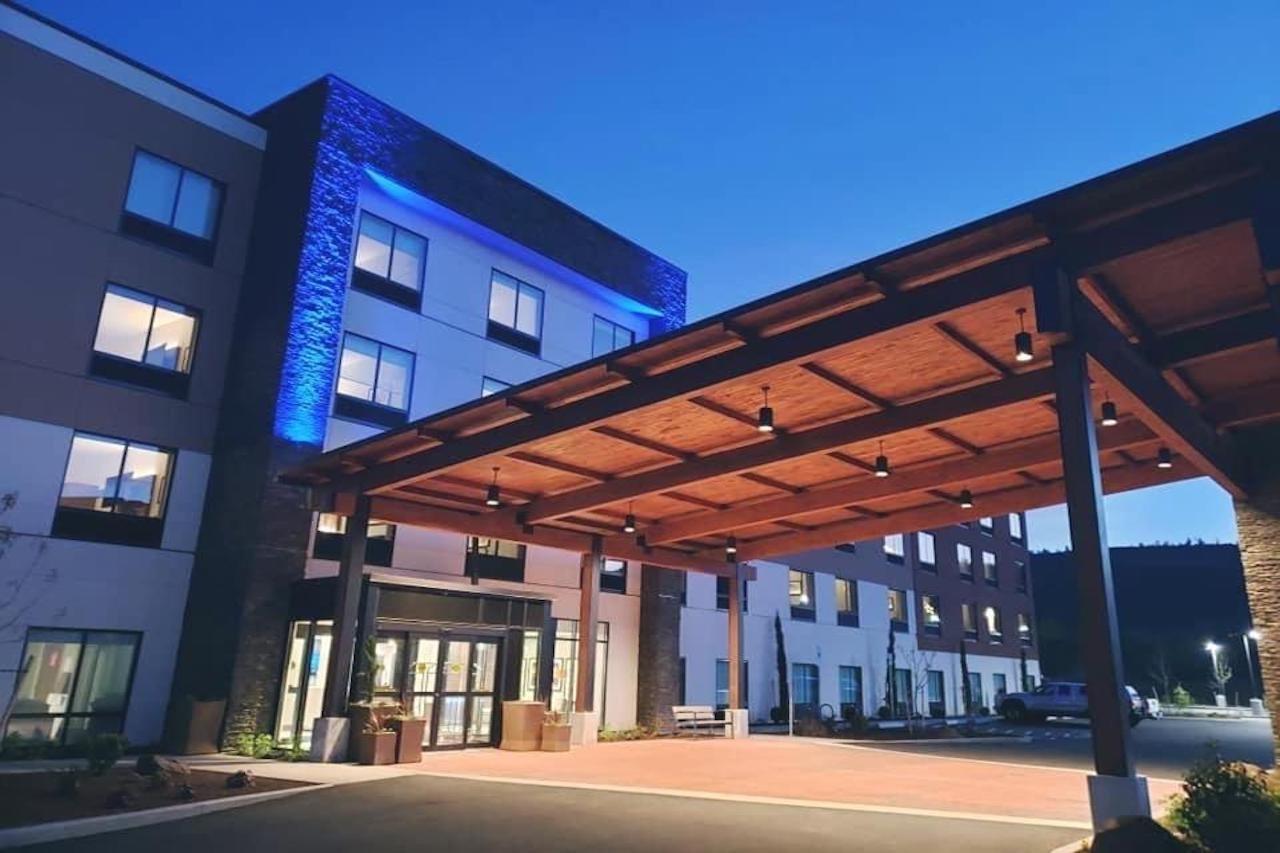 Holiday Inn Express & Suites - The Dalles By Ihg Экстерьер фото